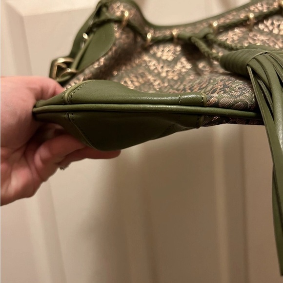 DKNY Vintage Olive & Cold Sig. Monogrammed Shoulder Bag EUC!! - Picture 8 of 15